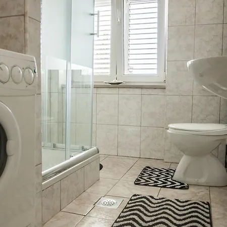 Apartman Laura Apartament *