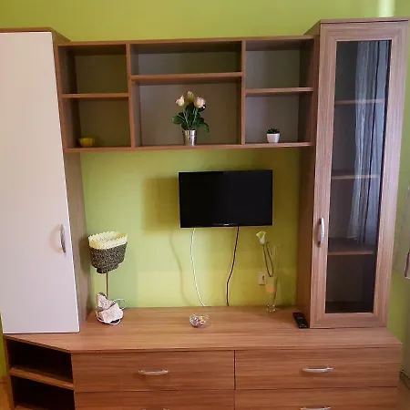 Apartman Laura Apartament *